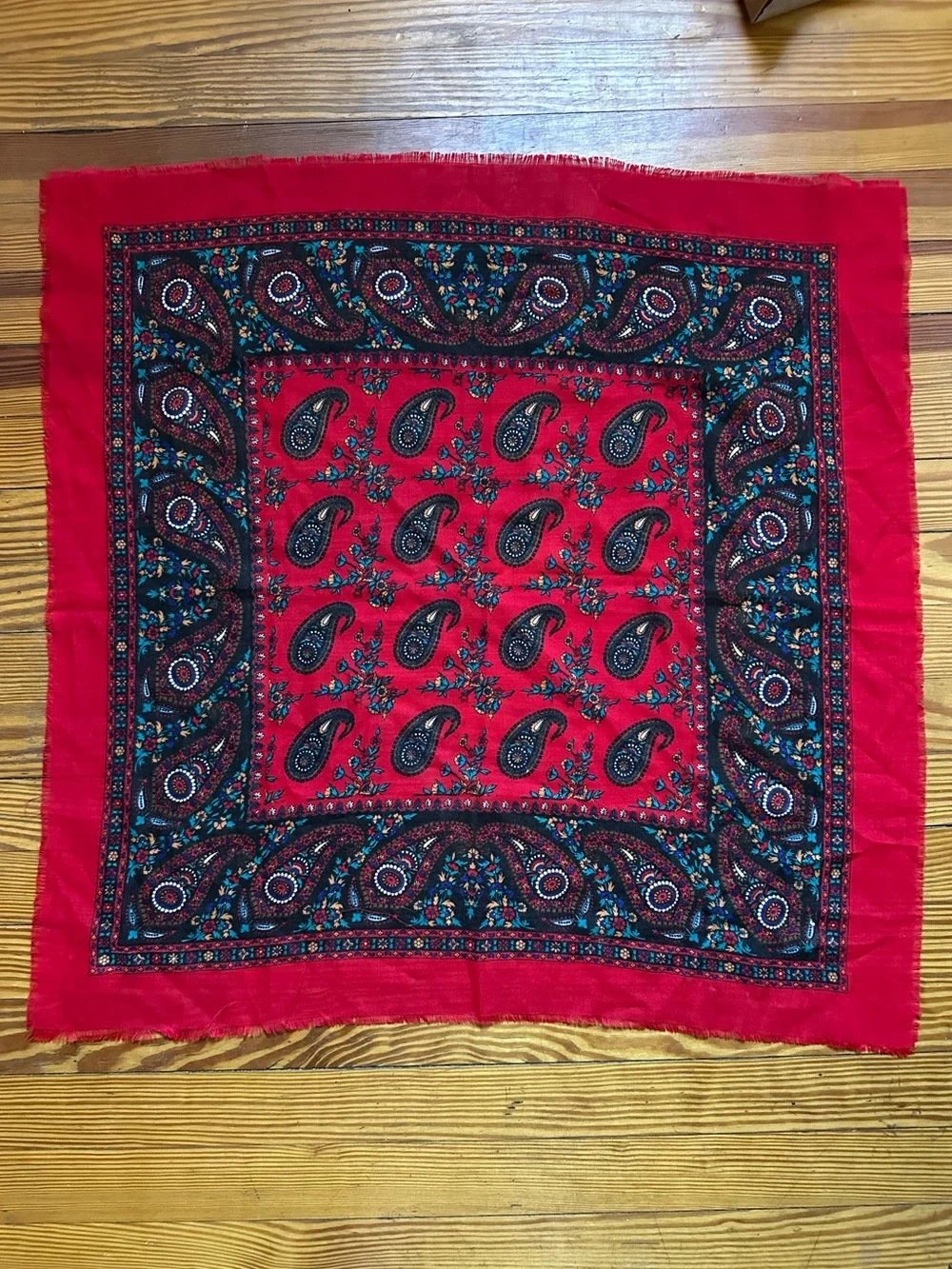 ✨5/$25 Vintage Glentex Paisley Square Scarf